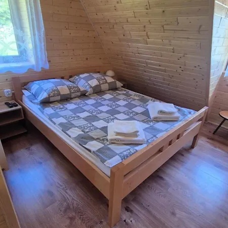 Dworek Na Skraju Lasu * Косцелиско